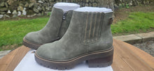 Load image into Gallery viewer, BLOWFISH MALIBU Joy Moss Prospector Vegan Zip Up Chelsea Boots Moss Green UK 6